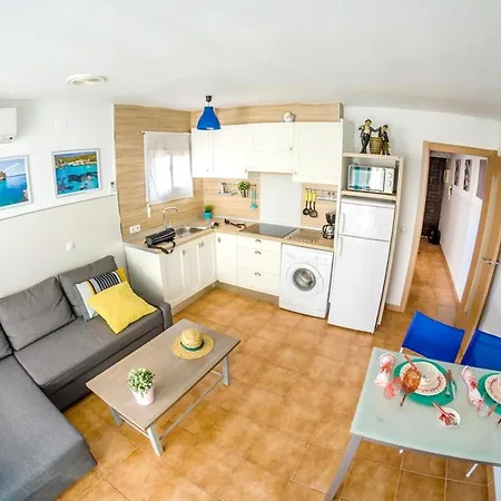 Appartement With One Bedroom In With Wonderful Sea View Terrace And Wifi 200 M From The Beach Salou